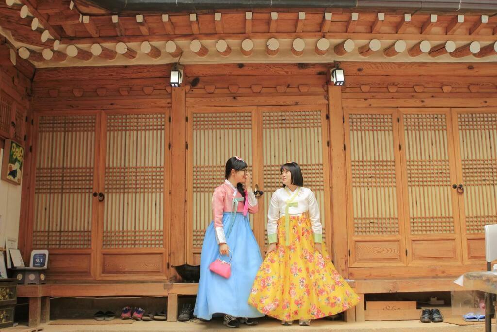 Namhyundang - Hanok Korean Traditional House Szöul Kültér fotó