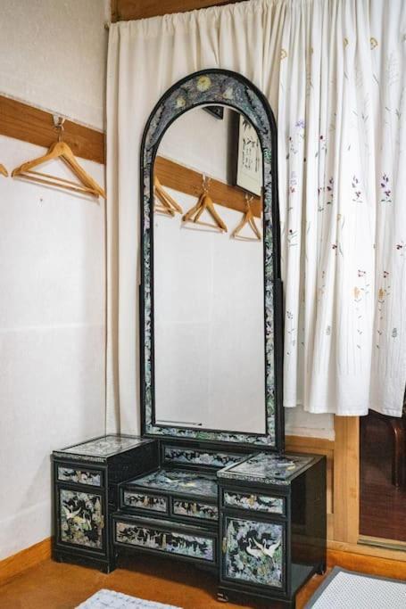 Namhyundang - Hanok Korean Traditional House Szöul Kültér fotó